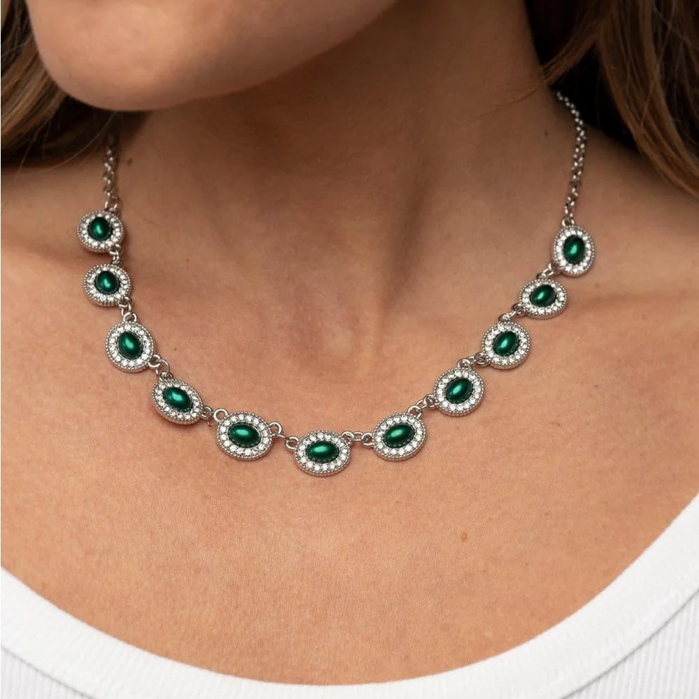 Oval Green Pearl Necklace